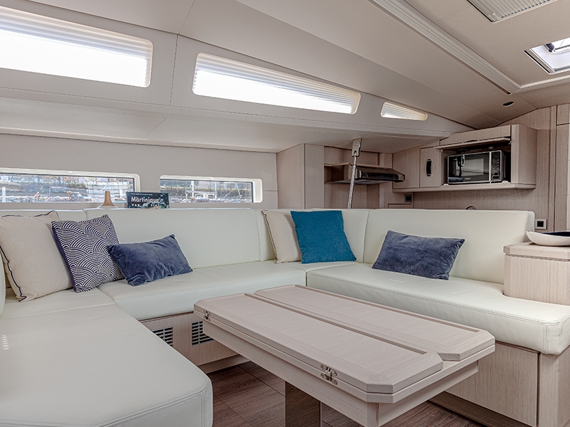 Jeanneau 60 by Trend Travel Yachting Decksriss Salon 4.jpg